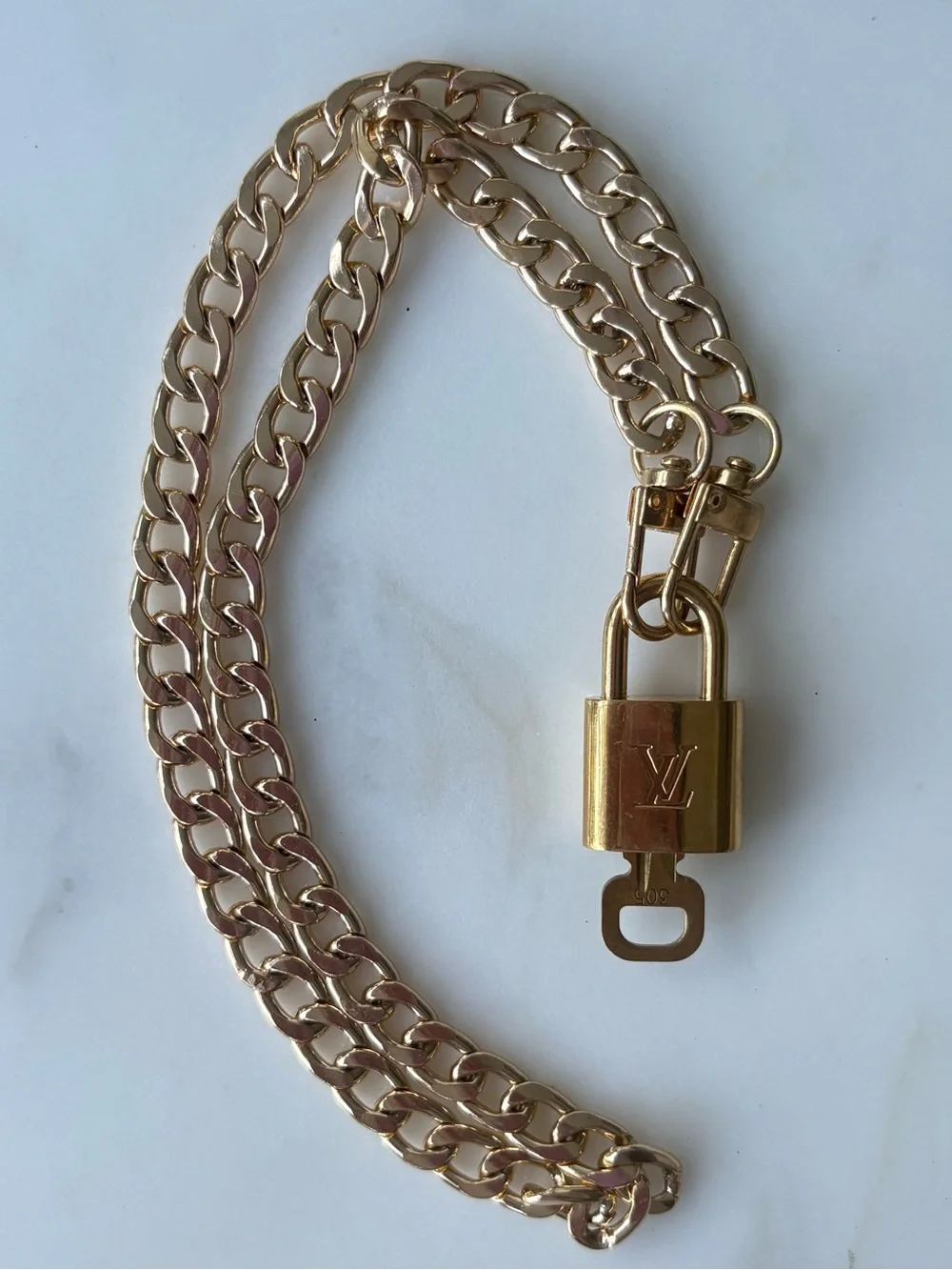 Louis Vuitton Very Shiny Gold-Tone Padlock Authentic on  Chain Necklace